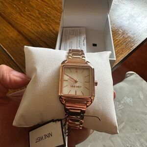 Nine West Gold Watch Sleek Design Modern Style
